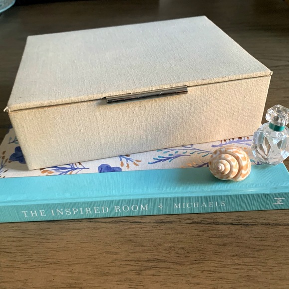 Crate & Barrel Linen Jewelry Box - Picture 2 of 8